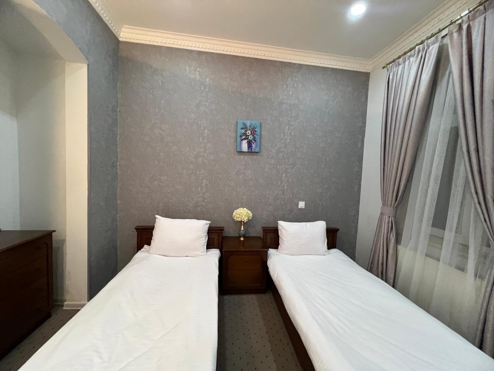 Swan Otel