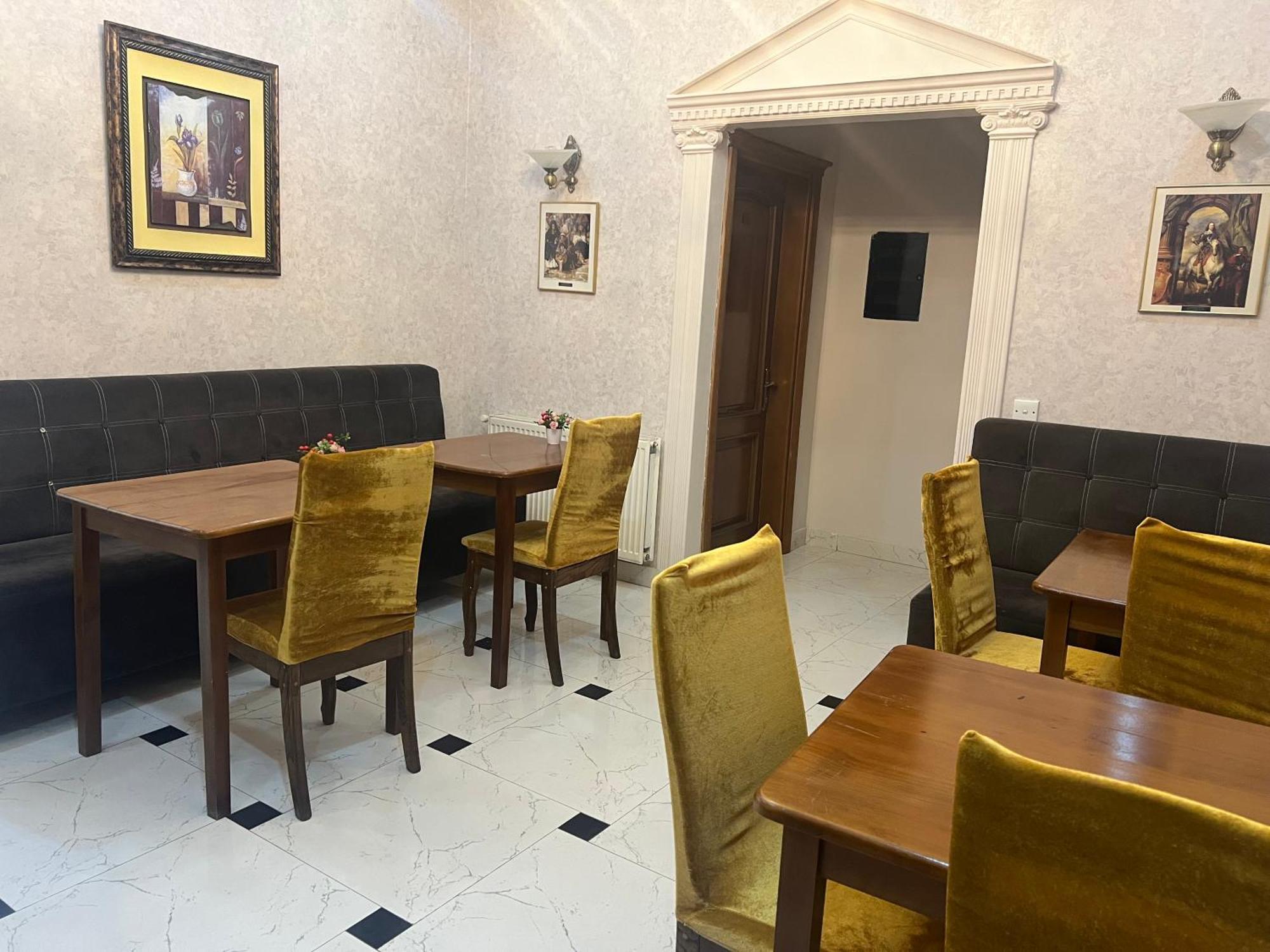 Otel Swan 4*